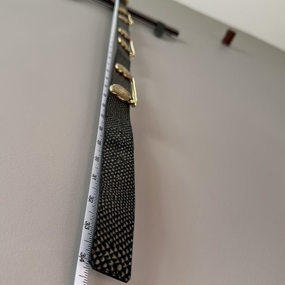 LEATHEROCK LEATHER BLACK & METALLIC SNAKESKIN PRINT CHAIN BELT GOLD HARDWARE - Picture 10 of 12